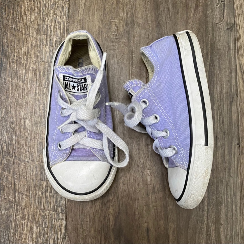 7c Lilac Low-top Converse
